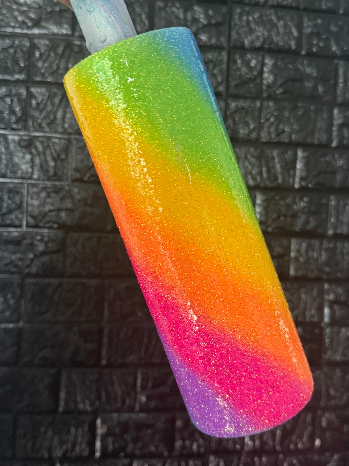 20oz skinny rainbow swirl