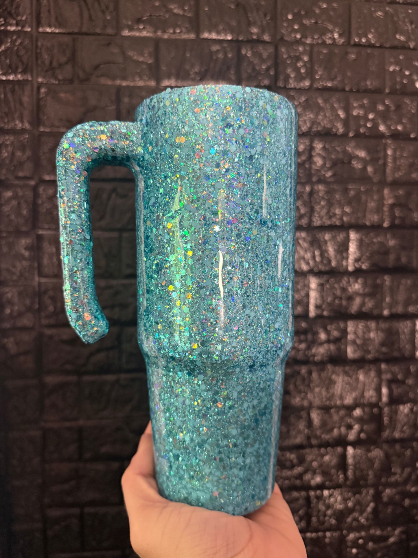 30oz grippy blue mix (glow)
