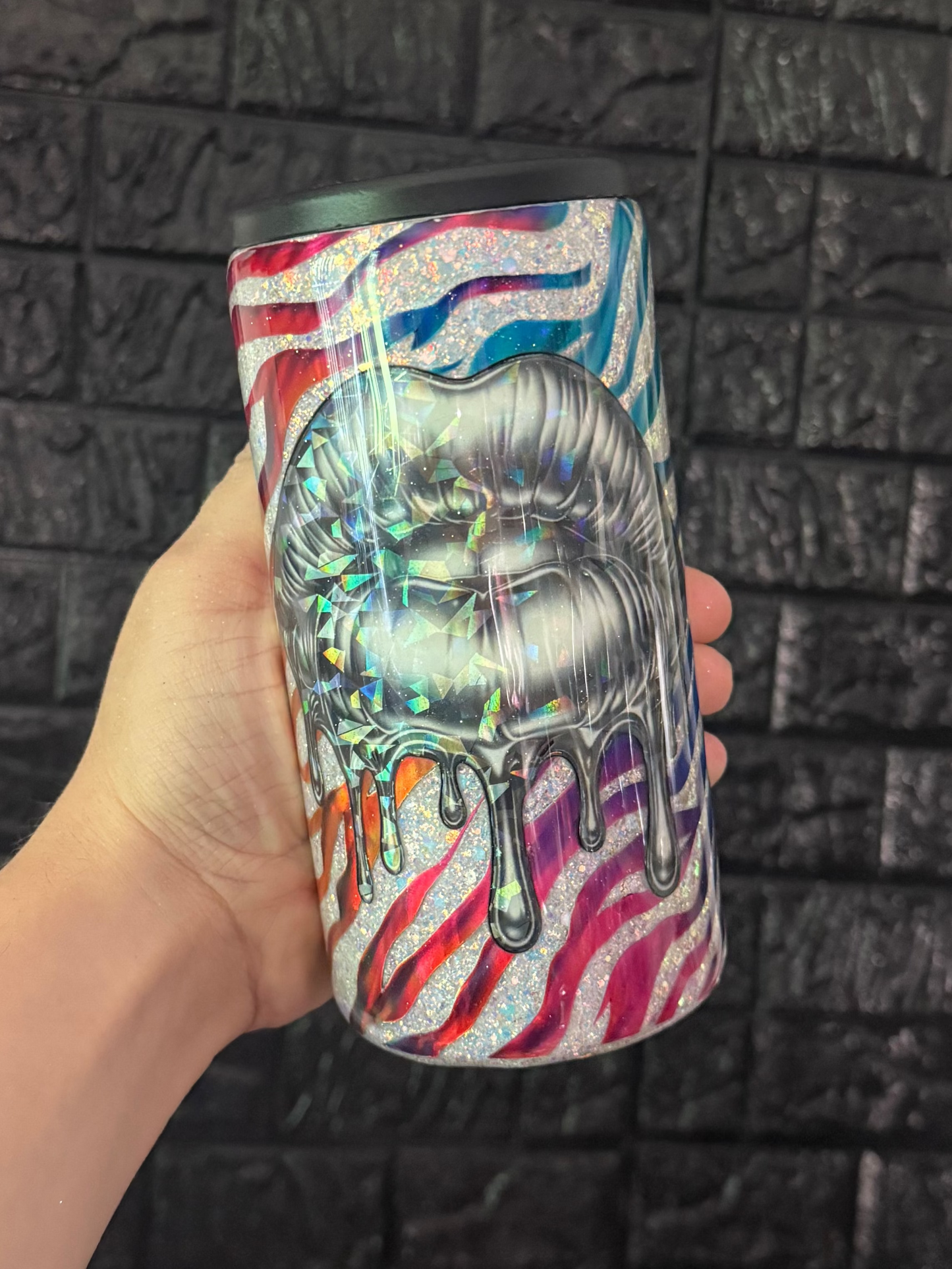 Lips 12oz slim can koozie