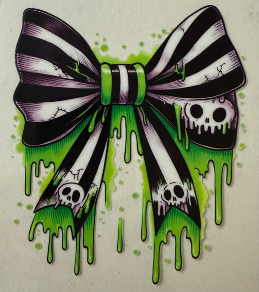 Black and white bow